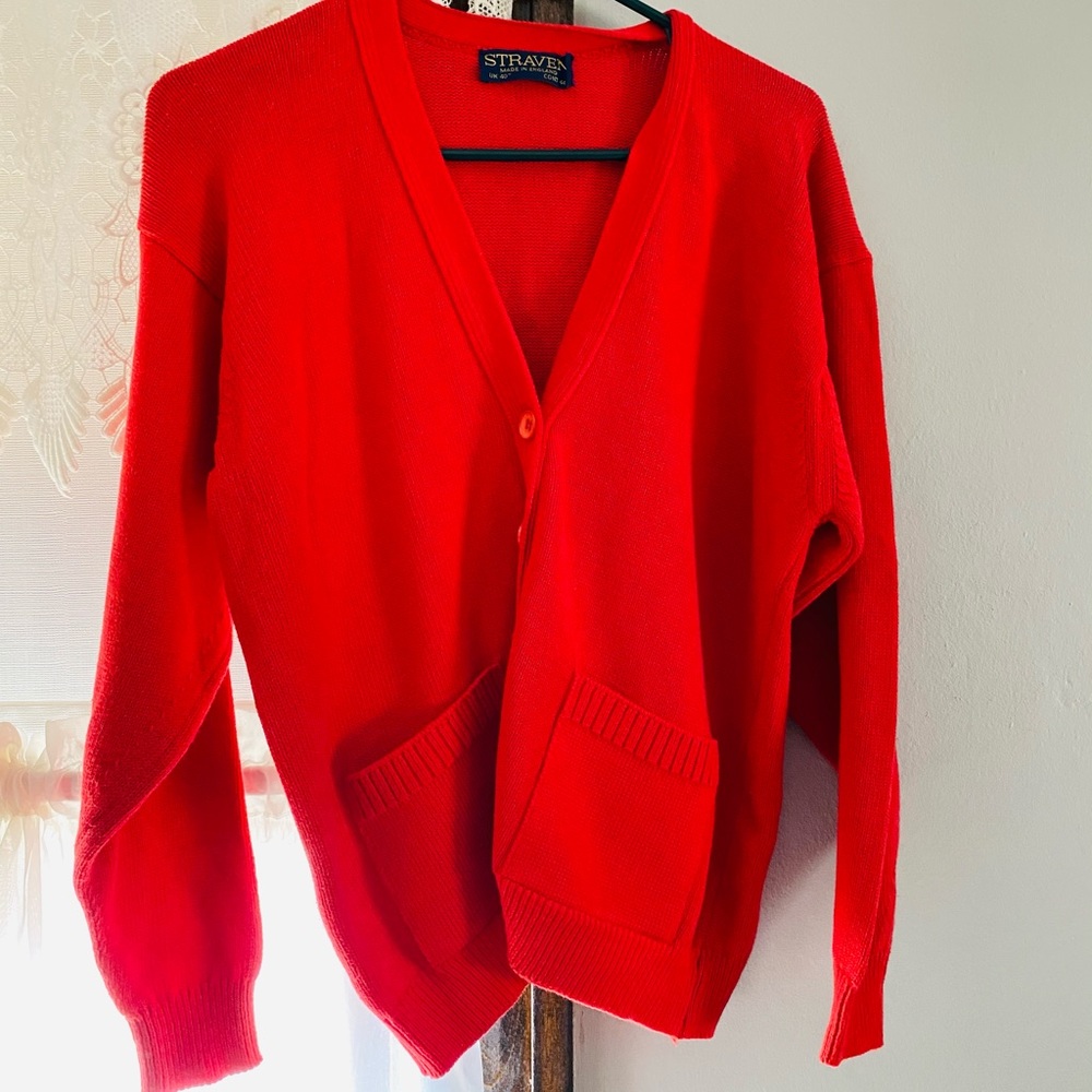 Straven vintage red cardigan